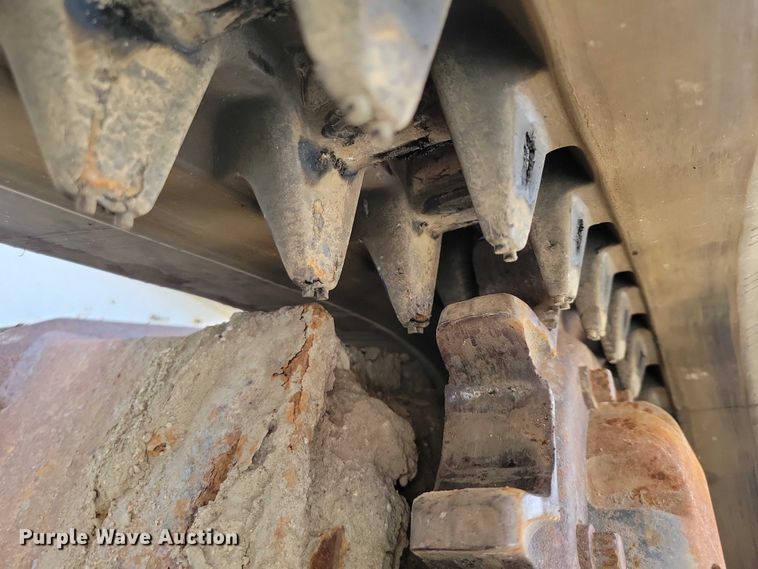 image for item DX7458 2021 Bobcat T870 tracked skid steer loader