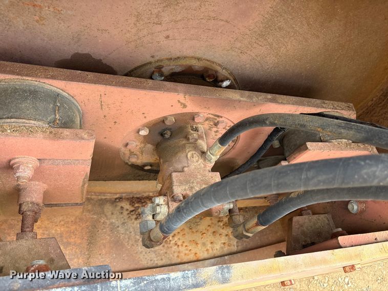 image for item DY0945 1990 Case 752B double drum vibratory roller