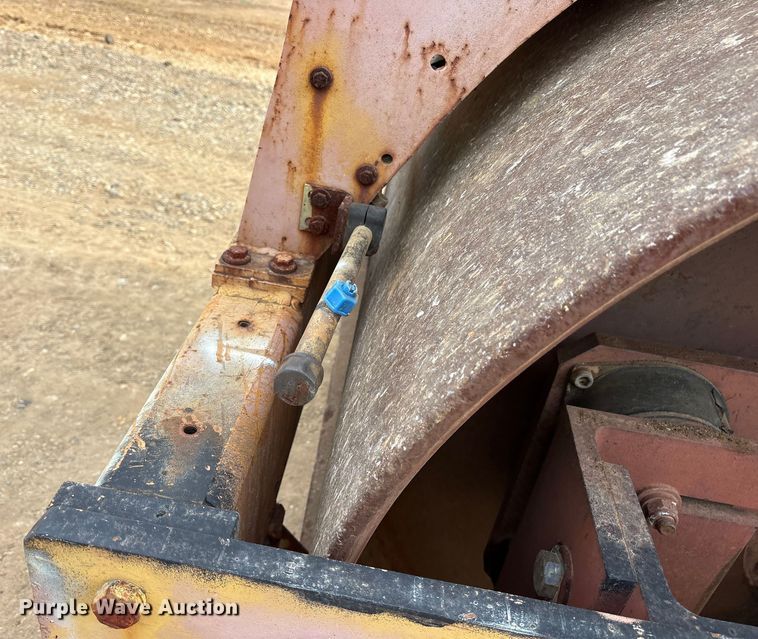 image for item DY0945 1990 Case 752B double drum vibratory roller