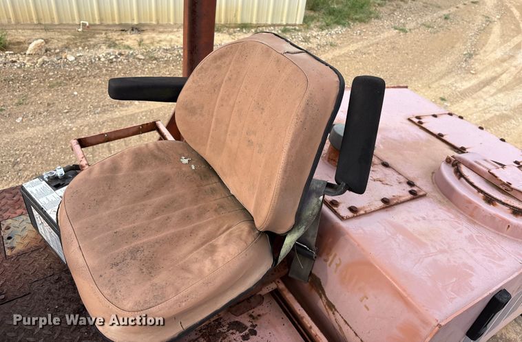 image for item DY0945 1990 Case 752B double drum vibratory roller