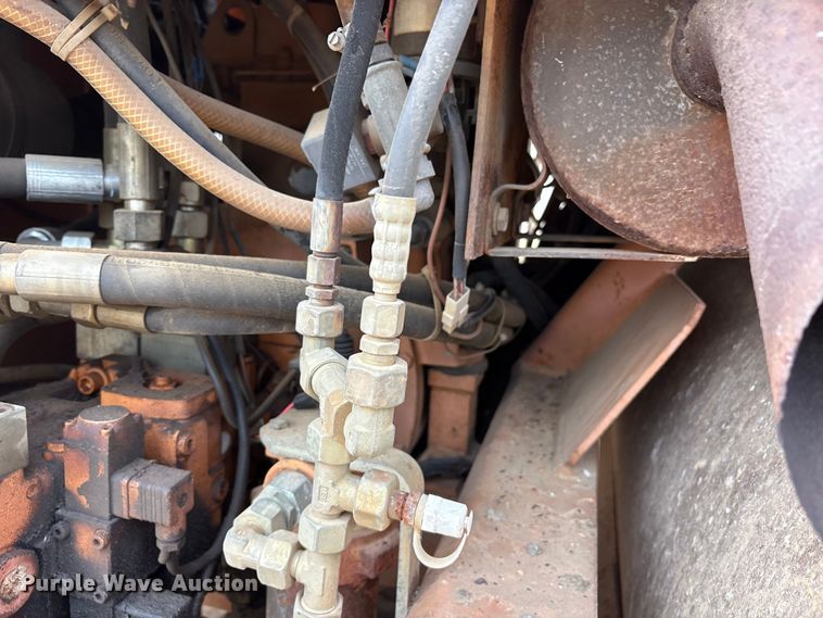 image for item DY0945 1990 Case 752B double drum vibratory roller