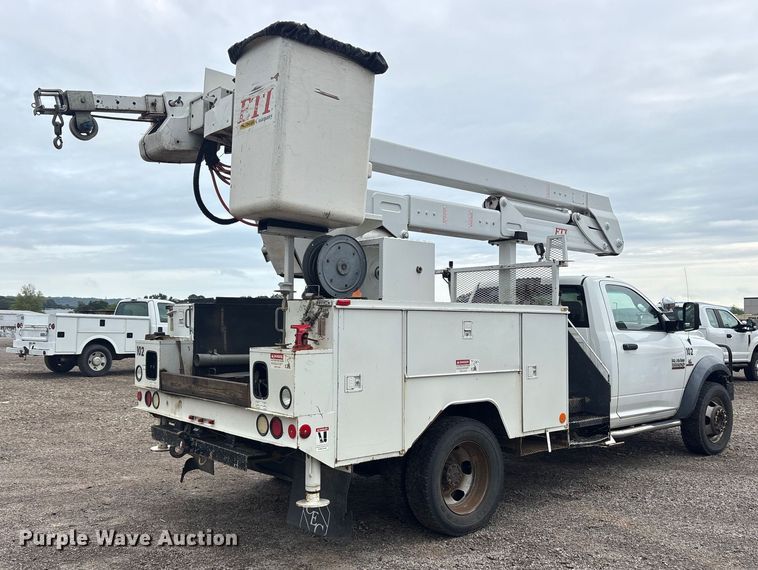 image for item DY0949 2013 Dodge Ram 5500 bucket truck