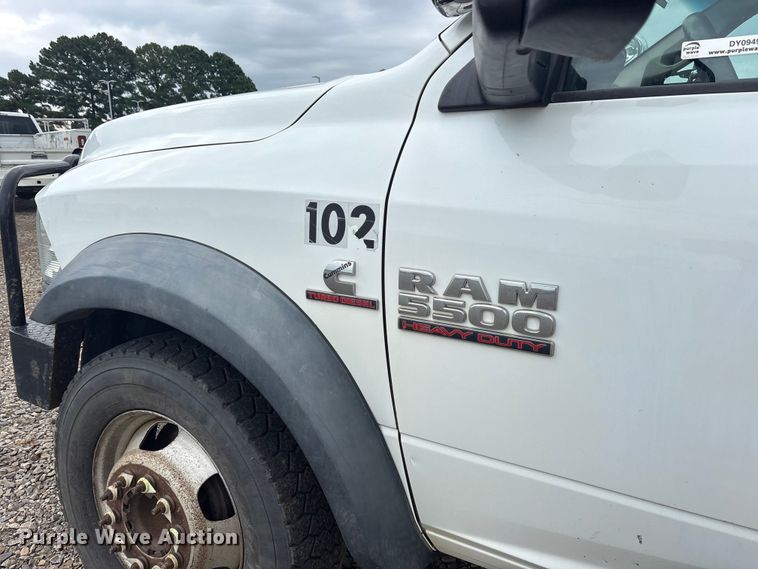 image for item DY0949 2013 Dodge Ram 5500 bucket truck