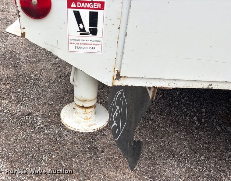 image for item DY0949 2013 Dodge Ram 5500 bucket truck