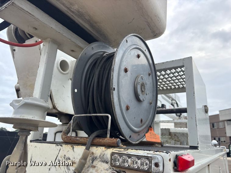 image for item DY0949 2013 Dodge Ram 5500 bucket truck