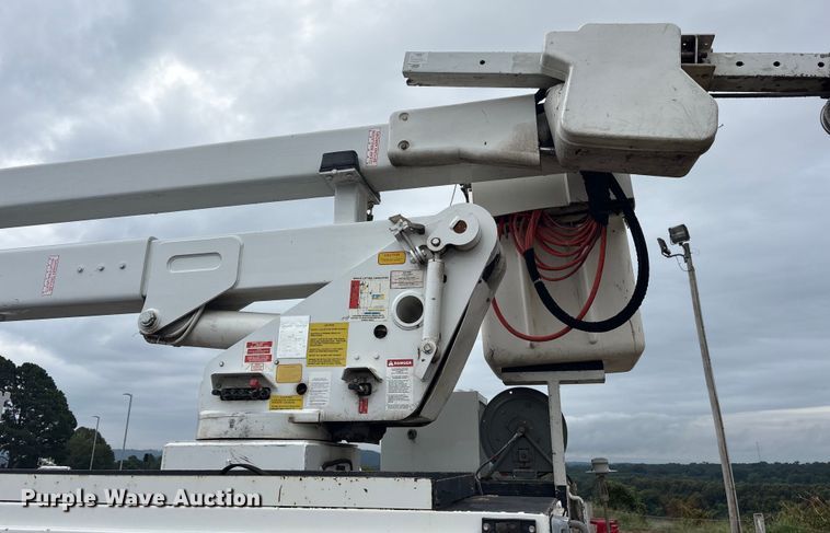 image for item DY0949 2013 Dodge Ram 5500 bucket truck