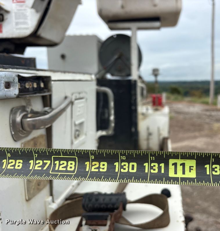 image for item DY0949 2013 Dodge Ram 5500 bucket truck