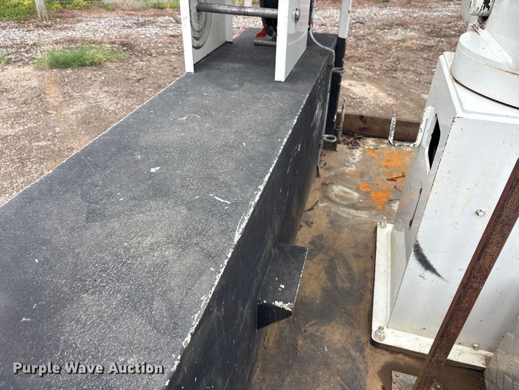 image for item DY0949 2013 Dodge Ram 5500 bucket truck