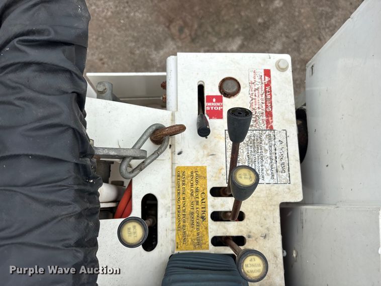 image for item DY0949 2013 Dodge Ram 5500 bucket truck