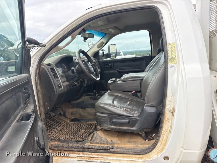 image for item DY0949 2013 Dodge Ram 5500 bucket truck