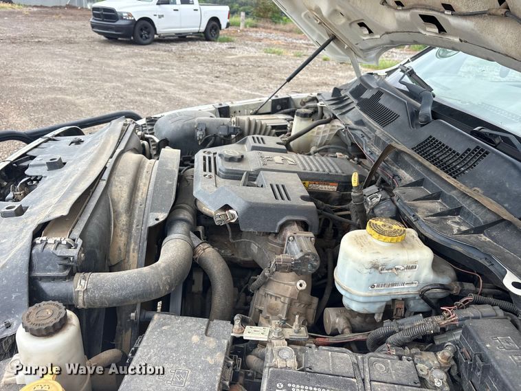 image for item DY0949 2013 Dodge Ram 5500 bucket truck