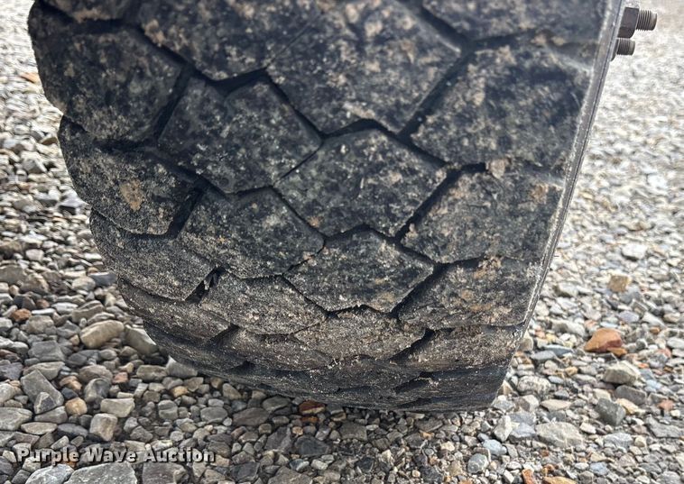 image for item DY0949 2013 Dodge Ram 5500 bucket truck