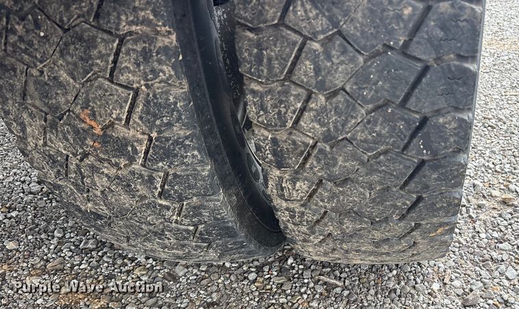 image for item DY0949 2013 Dodge Ram 5500 bucket truck