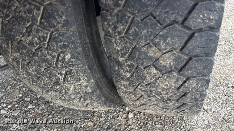 image for item DY0949 2013 Dodge Ram 5500 bucket truck