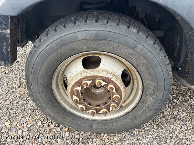 image for item DY0949 2013 Dodge Ram 5500 bucket truck