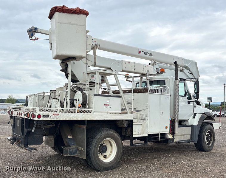 image for item DY0952 2018 International 7500 Bucket truck
