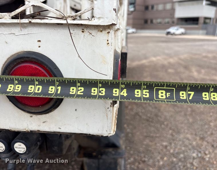 image for item DY0952 2018 International 7500 Bucket truck