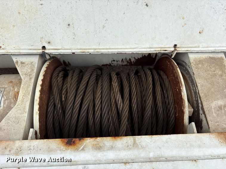 image for item DY0952 2018 International 7500 Bucket truck