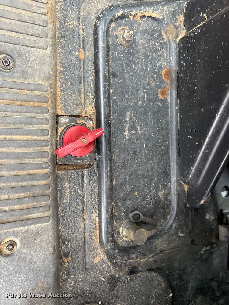 image for item DY0952 2018 International 7500 Bucket truck