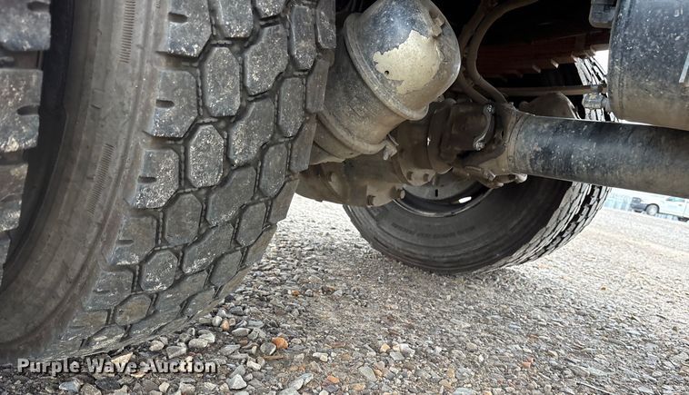 image for item DY0952 2018 International 7500 Bucket truck