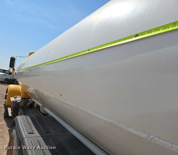 image for item DY1116 1978 Kenworth W900 water truck