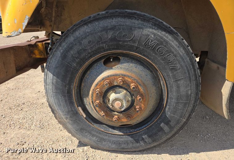 image for item DY1116 1978 Kenworth W900 water truck