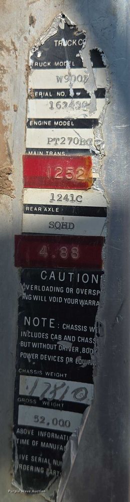 image for item DY1116 1978 Kenworth W900 water truck