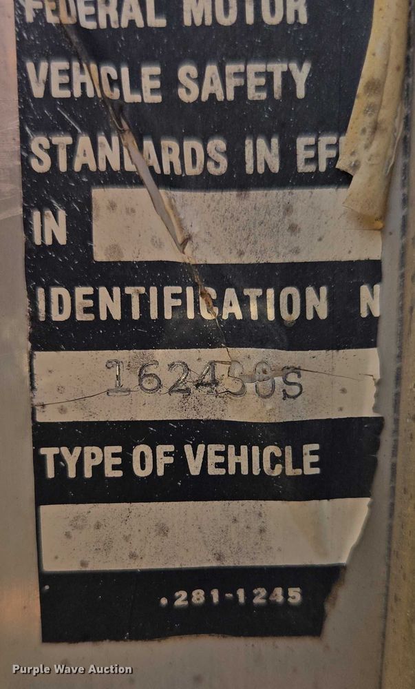 image for item DY1116 1978 Kenworth W900 water truck