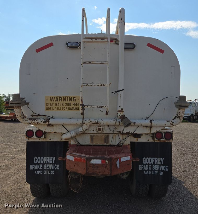 image for item DY1117 1978 Kenworth W900 water truck