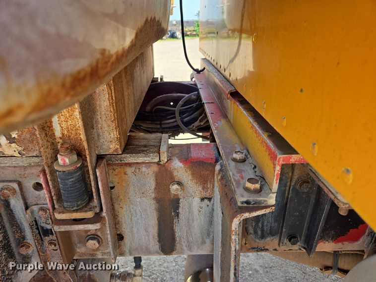 image for item DY1117 1978 Kenworth W900 water truck