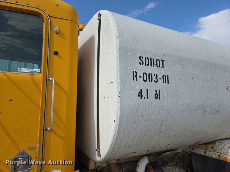 image for item DY1117 1978 Kenworth W900 water truck