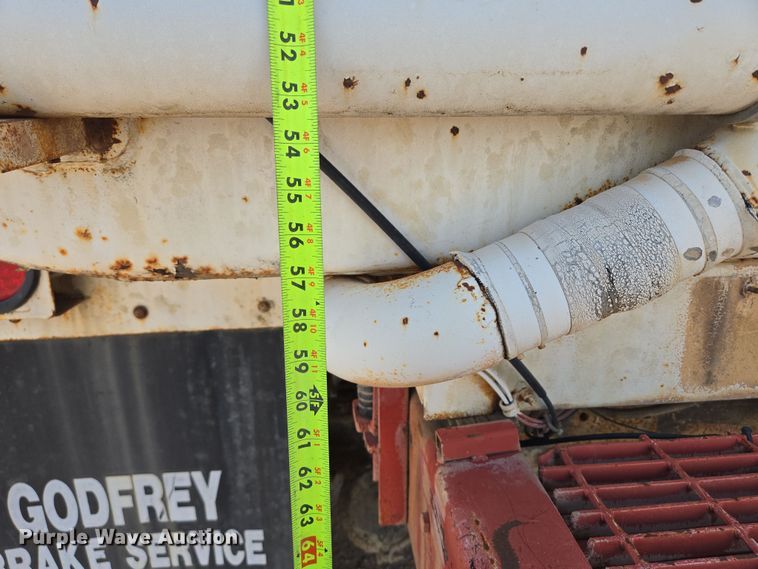 image for item DY1117 1978 Kenworth W900 water truck