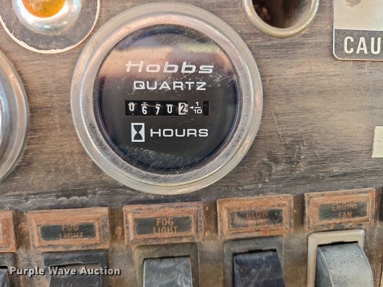 image for item DY1117 1978 Kenworth W900 water truck