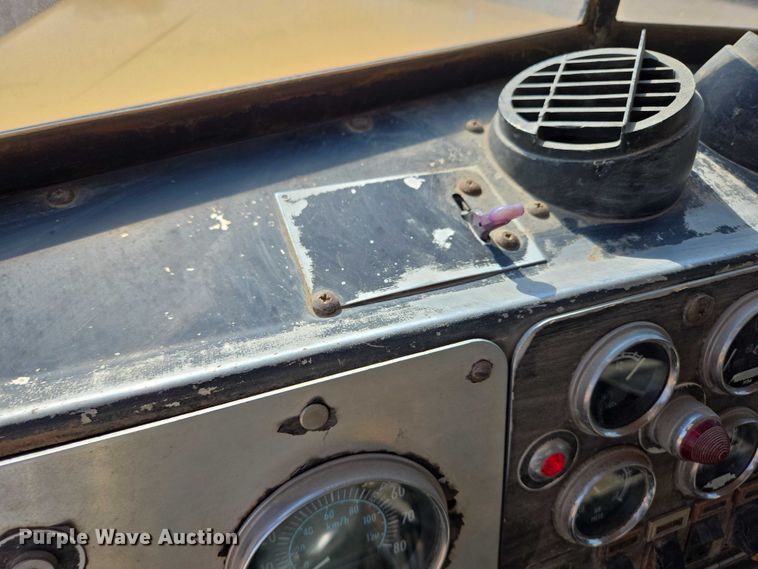 image for item DY1117 1978 Kenworth W900 water truck