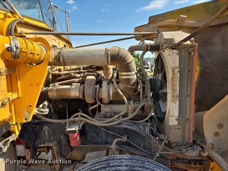 image for item DY1117 1978 Kenworth W900 water truck