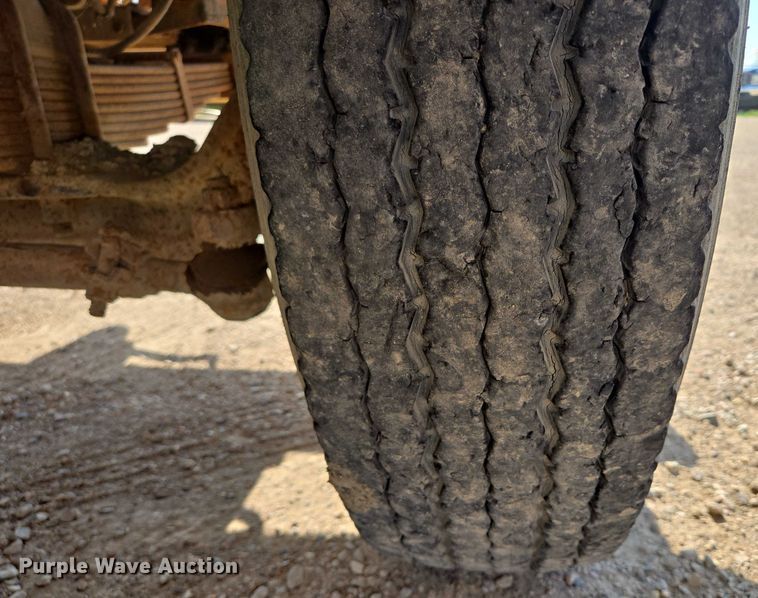 image for item DY1117 1978 Kenworth W900 water truck