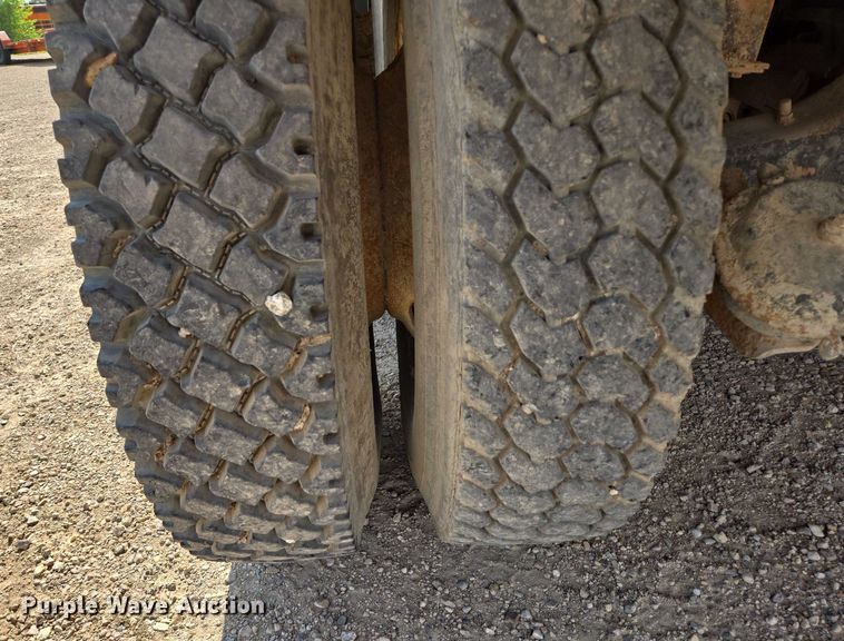 image for item DY1117 1978 Kenworth W900 water truck