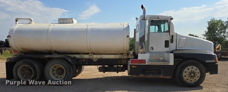 image for item DY1118 1994 Kenworth T600B water truck