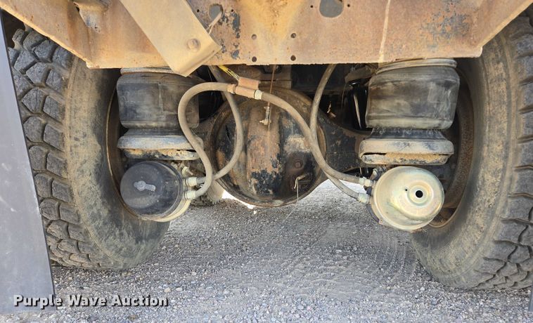 image for item DY1118 1994 Kenworth T600B water truck