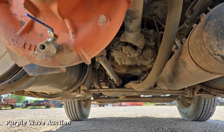 image for item DY1118 1994 Kenworth T600B water truck