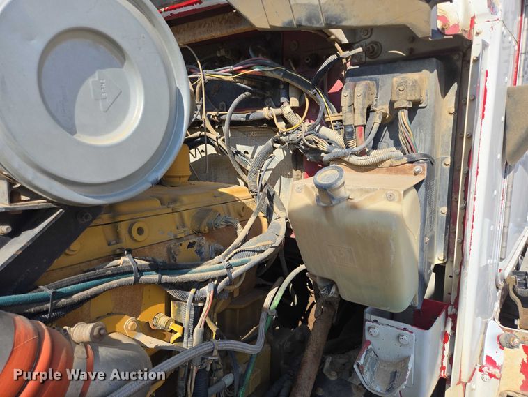 image for item DY1118 1994 Kenworth T600B water truck