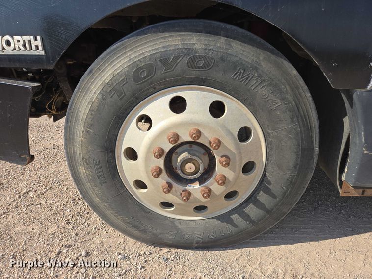 image for item DY1118 1994 Kenworth T600B water truck