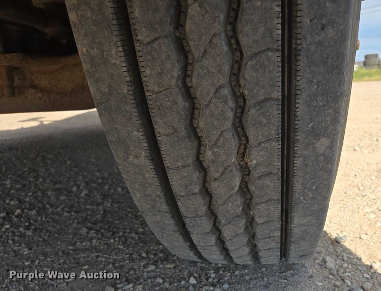 image for item DY1118 1994 Kenworth T600B water truck