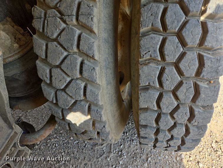 image for item DY1118 1994 Kenworth T600B water truck