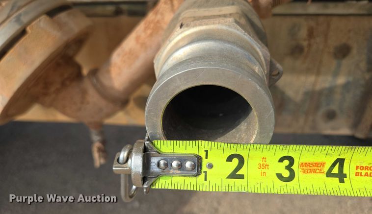 image for item DY1119 1989 Freightliner FLC11264 water truck