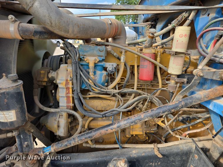 image for item DY1119 1989 Freightliner FLC11264 water truck