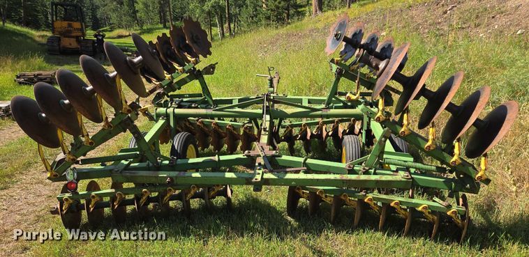 image for item DY1120 John Deere H1110 tandem disk