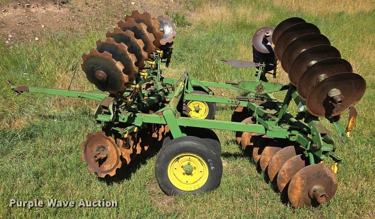 image for item DY1120 John Deere H1110 tandem disk