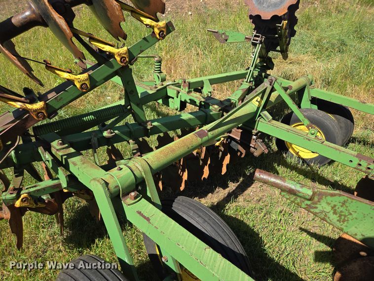 image for item DY1120 John Deere H1110 tandem disk