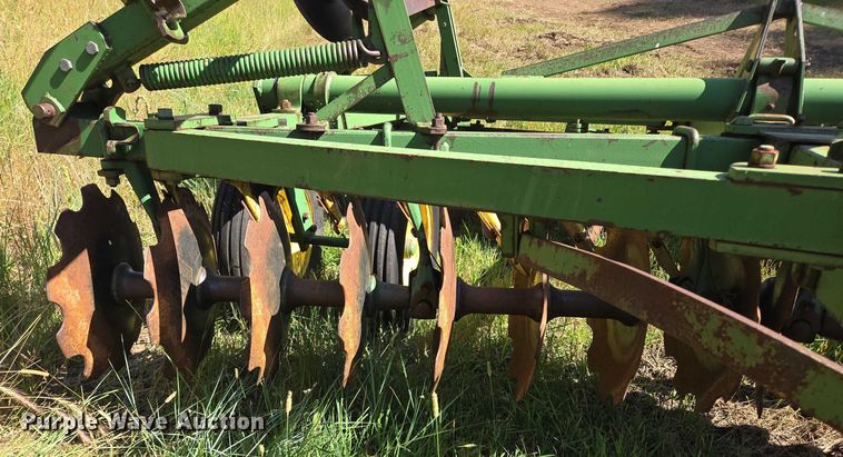 image for item DY1120 John Deere H1110 tandem disk